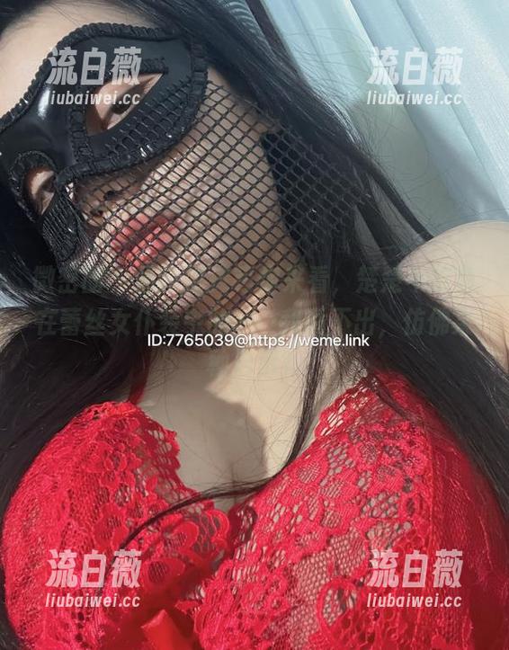 微密圈 - 最新图库等你来看，楚楚不吃鱼在蕾丝女仆装中的……我说不出，仿佛某种启示？