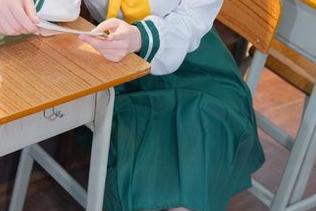 清水由乃呈现黑白写真，免费送你一包图区温情，还不快凑热闹？