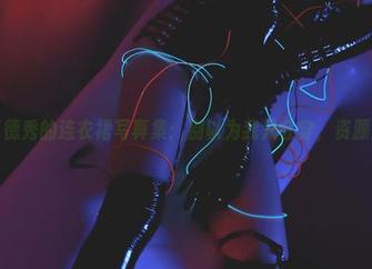 清颜真德秀的连衣裙写真集：别以为我只会穿，资源满满！