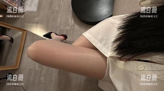 微密圈 - 秘书才不会乏味—玫桃泡芙的合集，让你每次都想“加班”！