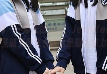 秀人网 – 不靠光的加持，Jennifer小若的圣诞无圣光合集也是超有魅力！
