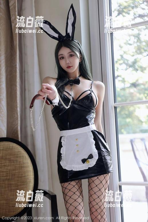 秀人网 - 我还以为透明只能出现在水里，结果在周慕汐baby的图集里也能看到！