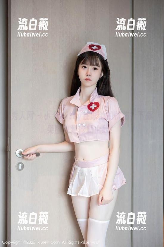 秀人网 - 小夕Kitty在泳池的忧伤？下载美图快速修复上线！