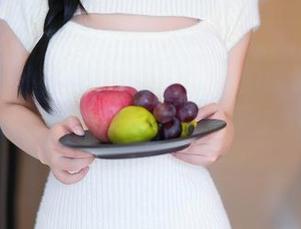 秀人网 – 小泡芙winna带我们遨游粉色时空，美图加持，照片里充满了柔软的气息。
