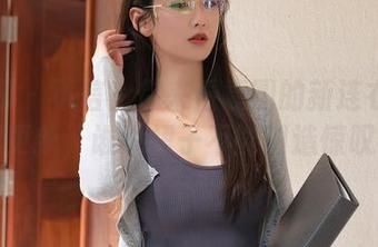 秀人网 – 不信？你来看袁圆的新连衣裙写真更新，谁说裙子不能制造惊叹？