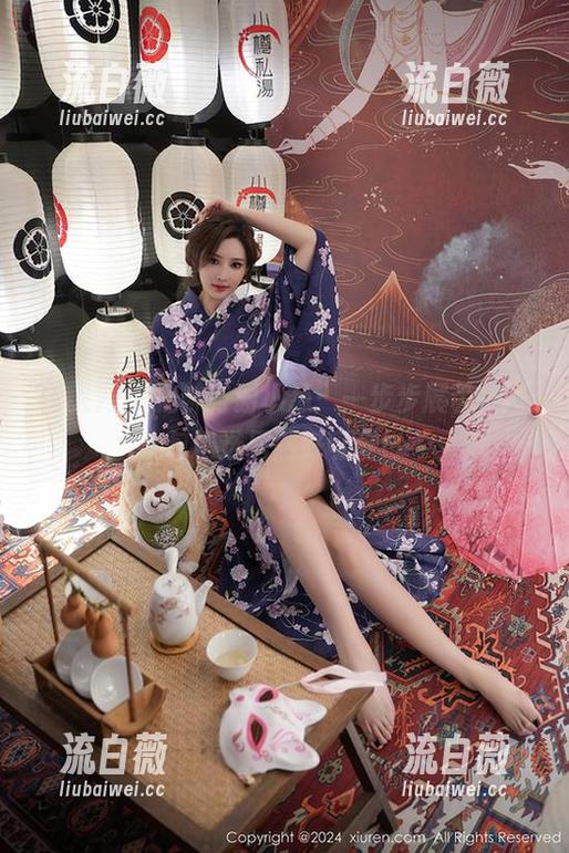 秀人网 - 棉袜与谢小葱：一步步展示，图包精选居然好可爱！