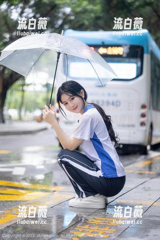 秀人网 - 陈小花的纯白写真图集，白到让人无言以对，我就默默感叹：这得多洗白呀！