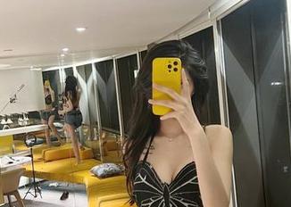 微密圈 – 照片碰撞：葛征和她的双马尾，你觉得有蹊跷吗？