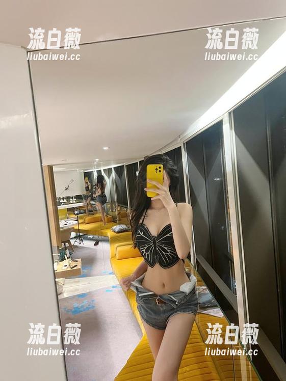 微密圈 - 照片碰撞：葛征和她的双马尾，你觉得有蹊跷吗？