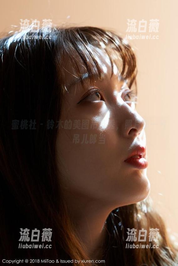 蜜桃社 - 铃木的美图吊带秀，照片里一片吊儿郎当