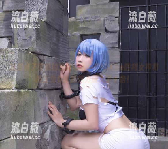 就是贞子蜜桃的定制写真，把Nikke胜利女神和梅里兔女郎的魅力放大了十倍！