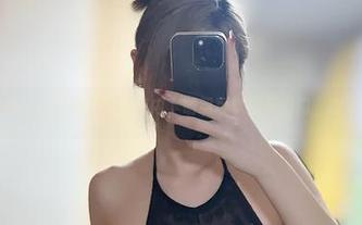 微密圈 – 醇子小姨私房高透红内，明明可以推开的门，偏要留个缝。